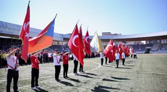 Sakarya ve çevre illerde 19 Mayıs Atatürk'ü Anma, Gençlik ve Spor Bayramı kutlandı