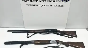 Samsun'da Park Halindeki Araçta 2 Ruhsatsız Tüfek Ele Geçirildi