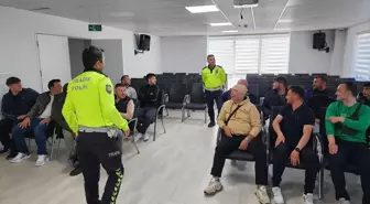 Motosikletli Kuryelere Güvenli Sürüş Eğitimi
