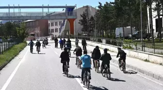 Suşehri'nde Gençlik ve Spor Bayramı Etkinlikleri: Bisiklet Turu Düzenlendi