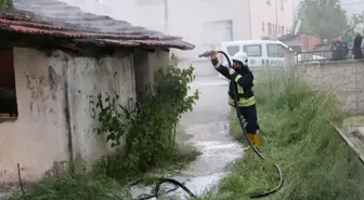 Amasya'da Yangın: Tek Katlı Ahşap Ev Kullanılamaz Hale Geldi