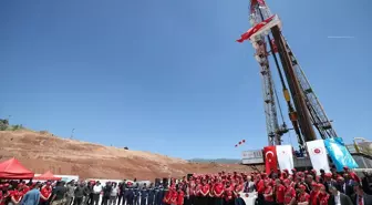 TBMM Başkanı Kurtulmuş, Gabar Dağı'ndaki petrol üretim sahasında konuştu Açıklaması