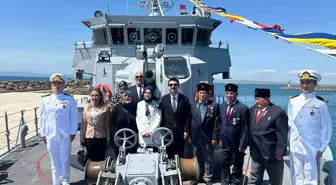 TCG Akçakoca Mayın Gemisi Enez Limanı'nda Ziyarete Açıldı