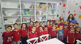 Akdeniz Üniversitesi Öğrencilerinden Depremzedelere Kütüphane Desteği