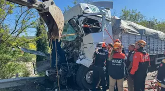 Uşak'ta Zincirleme Trafik Kazası: 1 Yaralı