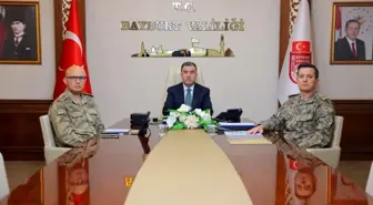 Bayburt Valisi Güvenlik Toplantısına Katıldı