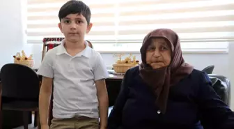 Vefa ve gurur bir arada: Şehit annesi, oğlunun adını taşıyan kurumu torunuyla ziyaret etti