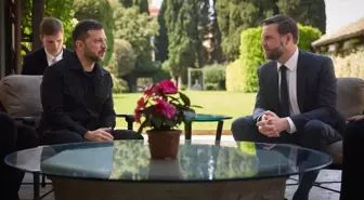 Zelenskiy, Vatikan'da ABD'li Yetkililerle Barış Müzakerelerini Görüştü