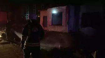 Konya'da Metruk Evde Yangın Çıktı