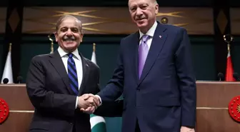 Ateşkes ilan eden Pakistan Başbakanı Şerif'ten Türkiye'ye teşekkür