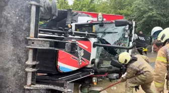 Bayrampaşa'da İş Makinesi Kaza Yaptı: 1 Kişi Altında Kaldı