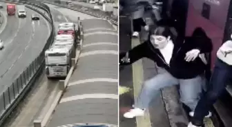Beylikdüzü'nde iki metrobüsün çarpıştığı kaza anı kamerada