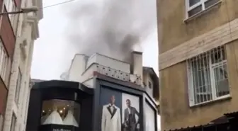 Bursa'da Gelinlikçideki Yangın Paniğe Neden Oldu