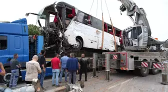 Çanakkale'de Otobüs Kazası: 8 Kişi Hayatını Kaybetti