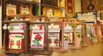 Isparta'da Minyatür Halı Üretimi Artıyor