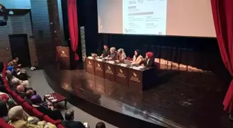Düzce Üniversitesi'nde 'Gençlerin Gözünden Aile' Paneli Düzenlendi