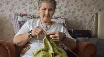 68 Yaşındaki Semra Dinçer, Huzurevinde Gönüllü Olup Çocuklara Yardım Eli Uzatıyor