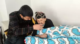 102 Yaşındaki Kezik Erol'a Aile Şefkati
