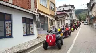 Amasya'da Anneler Günü Kutlaması için Renkli Konvoy