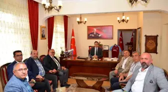 Bilecik Muhtarlar Derneği'nden Kaymakam Tuncer'e Ziyaret