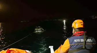 Bodrum'da Sürüklenen Tekne Kurtarıldı