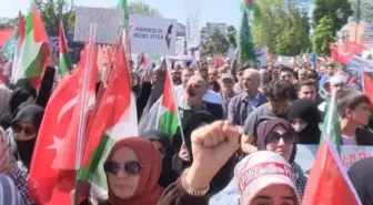 İstanbul'da Gazze'ye Destek Yürüyüşü Düzenlendi