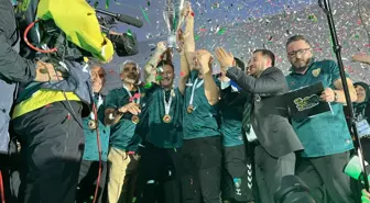 Kocaelispor, 1. Lig'de Şampiyon Olup Süper Lig'e Yükseldi