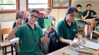 Manisalı öğrencilerden şehit annelerine duygu dolu mektup
