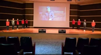 Anma Klipinde İbrahim Erkal Rüzgarı