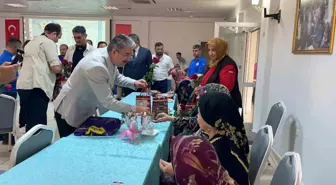 Osmaniye'de huzurevinde kalan annelerin günü kutlandı