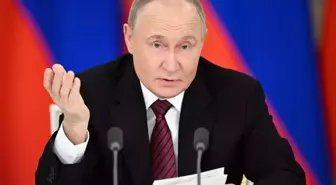 Putin'den gece yarısı ateşkes kararı: Ukrayna ile görüşmeler İstanbul'da yapılsın