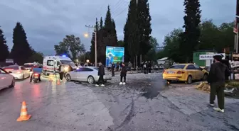 Sapanca'da Taksi ile Otomobil Çarpıştı: 6 Yaralı