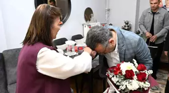 Vali Aksoy'dan Anneler Günü'nde şehit annesine ziyaret