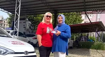 56 Yaşındaki Ayşe Bekteş, Hayalini Gerçeğe Dönüştürerek Ehliyet Aldı