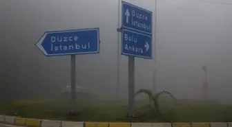 Bolu Dağı'nda Yoğun Sis, Görüş Mesafesini 25 Metreye Düşürdü