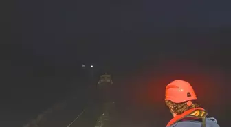 Çanakkale Boğazı'nda Sürüklenen Tekne Kurtarıldı
