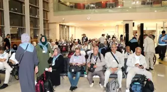Elazığ'dan Hacca Giden İkinci ve Üçüncü Kafileler Uğurlandı