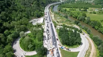 Sakarya-Bilecik D-650 Karayolunda Tır Kazası: Yol Kapandı