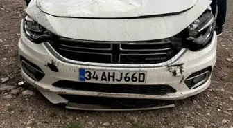 Diyarbakır'da Köprüden Düşen Otomobilde Üç Yaralı