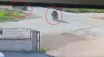 Bursa'da Motosiklet ile Otomobil Çarpıştı: İki Yaralı