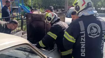 Denizli'de Park Halindeki Otomobilde Yangın Çıktı