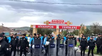 Sivasspor Taraftarları Protesto Düzenledi