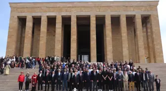 Gençlerbirliği, Süper Lig'e Yükselişini Anıtkabir'de Kutladı