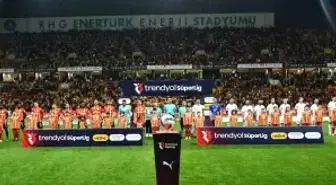 Kayserispor, Antalyaspor'u 2-1 önde kapattı