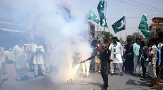 Pakistan ve Hindistan Arasında Gergin Ateşkes