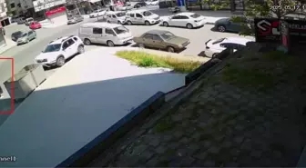 Arnavutköy'de Esnaf, Hırsızı Suçüstü Yakaladı