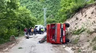 Artvin'de İş Makinesi Kazası: 1 Ölü, 2 Yaralı