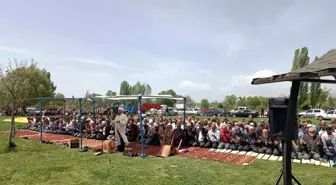 Beyşehir'de Çiftçiler Yağmur Duası Düzenliyor