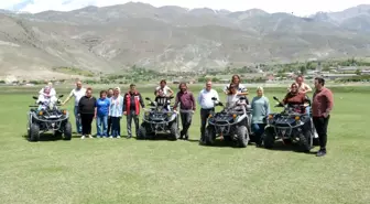 Engelsiz Yaşam Merkezi'nde Yamaç Paraşütü ve ATV Etkinliği