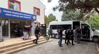 Konya'da Göçmen Kaçakçılarına Operasyon: 30 Gözaltı ve Tutuklamalar
